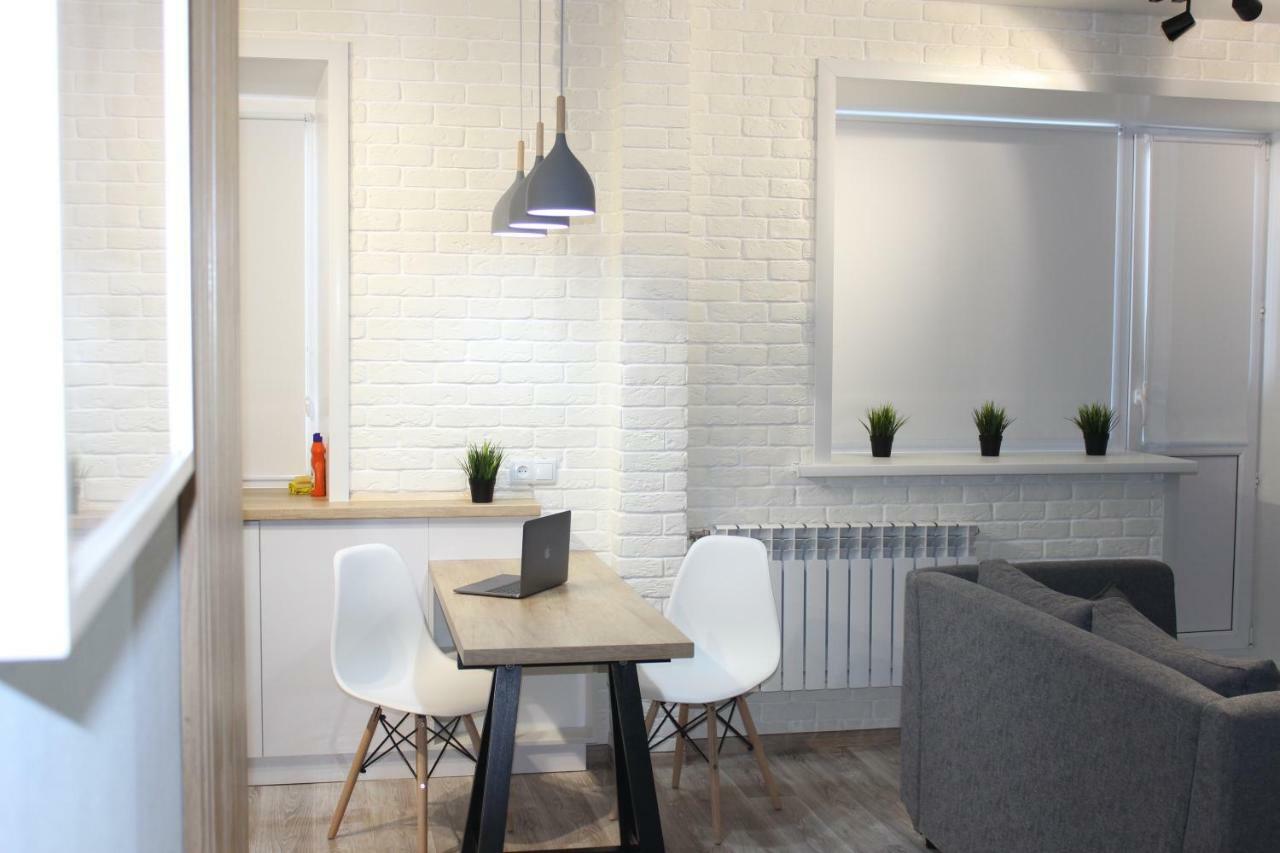 Студия "Loft" Apartment Pavlodar Bagian luar foto